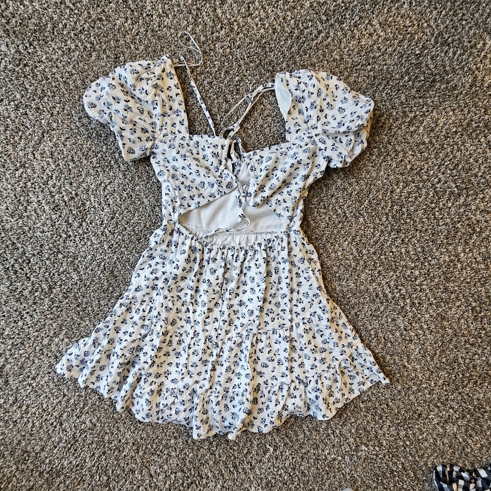 Trixxi White Mini Dress with Navy Blue Floral Print - Picture 3 of 3